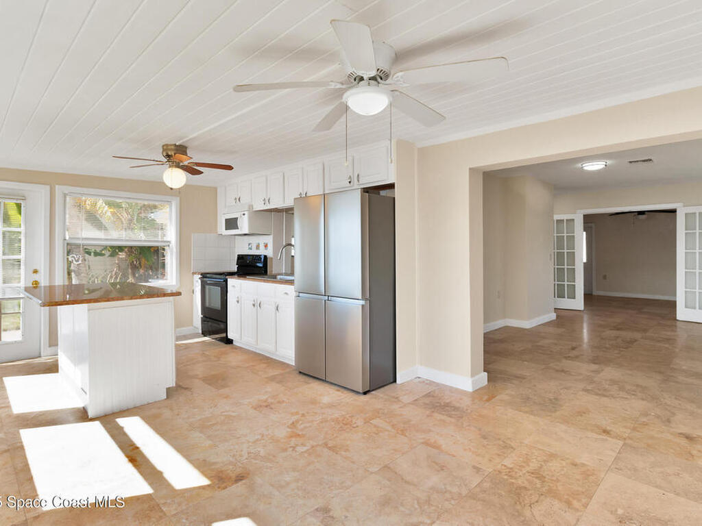 3949 Canal Drive, Sebastian, FL 32976