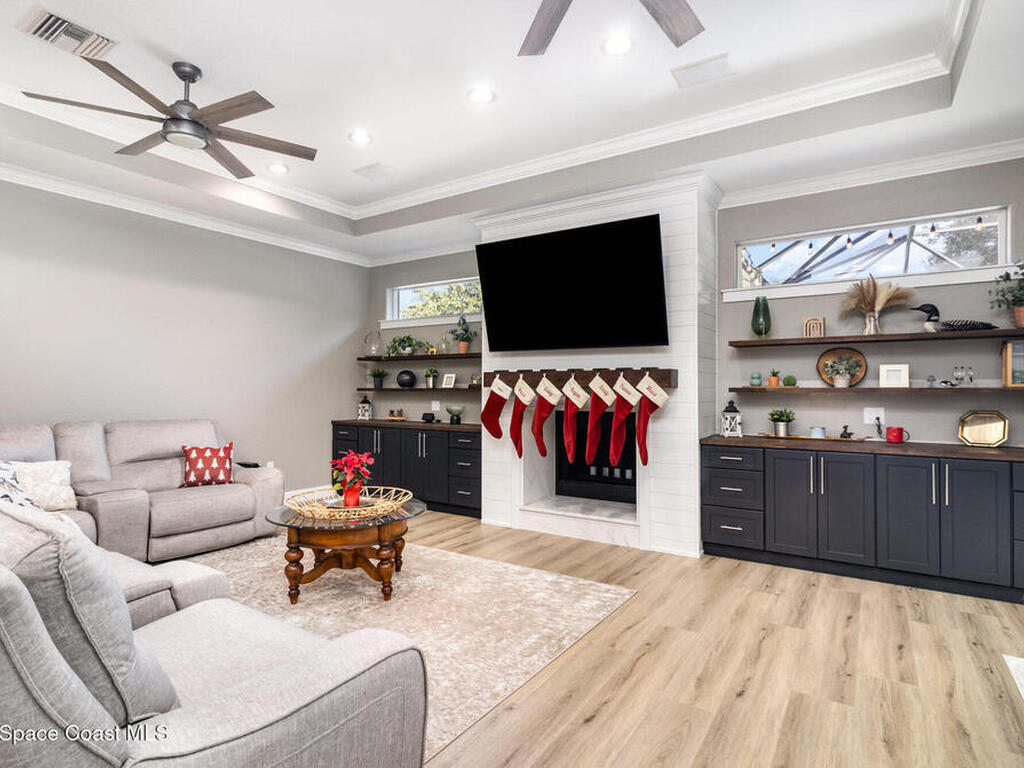 2795 Fawn Lake Boulevard, Mims, FL 32754