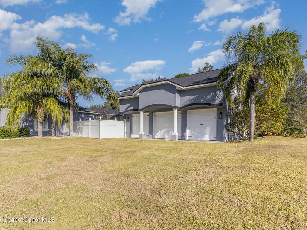 2795 Fawn Lake Boulevard, Mims, FL 32754