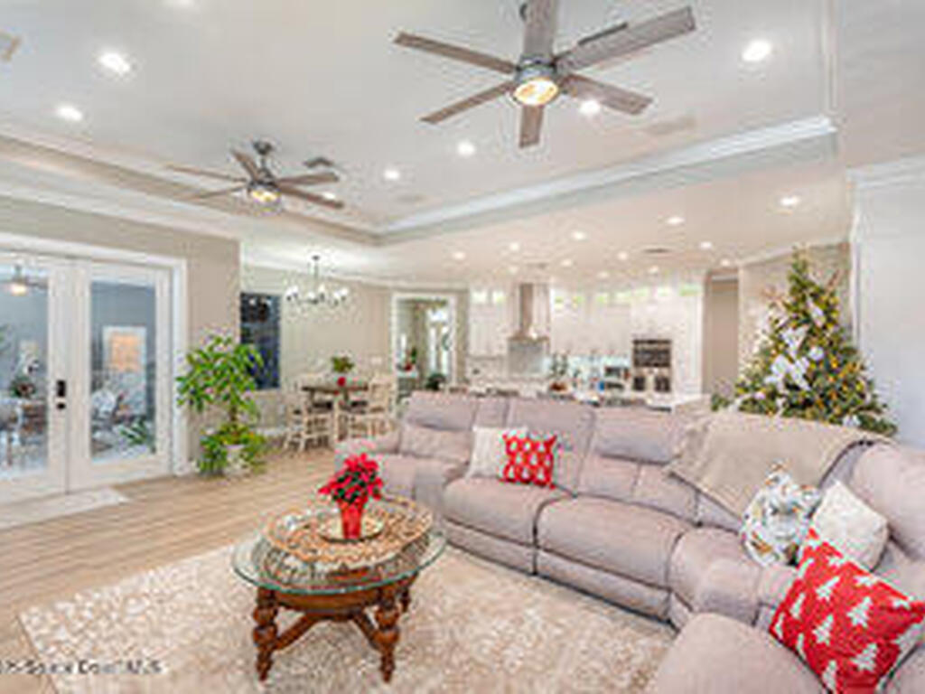 2795 Fawn Lake Boulevard, Mims, FL 32754