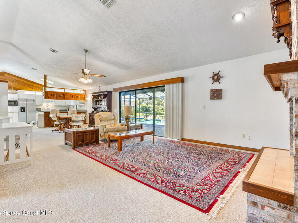 1007 Pineapple Avenue, Palm Bay, FL 32905