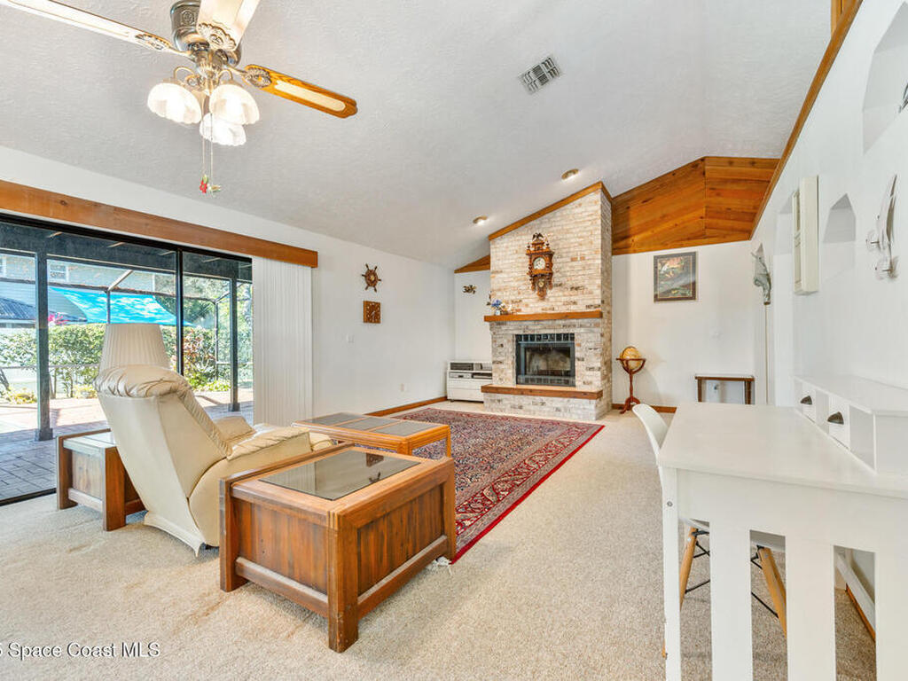 1007 Pineapple Avenue, Palm Bay, FL 32905