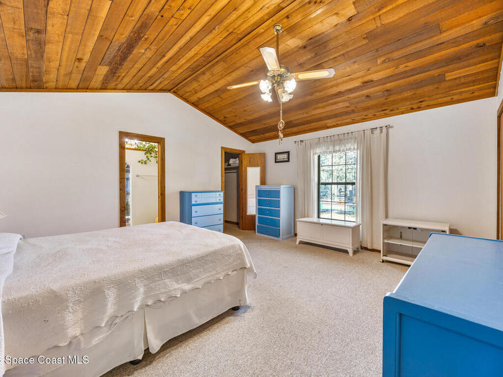 1007 Pineapple Avenue, Palm Bay, FL 32905