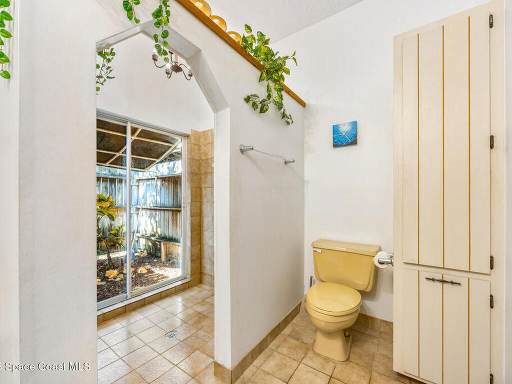 1007 Pineapple Avenue, Palm Bay, FL 32905