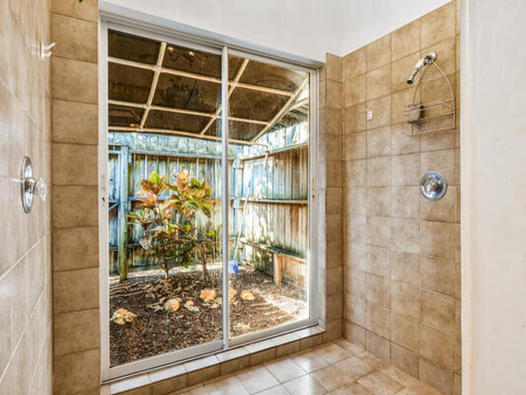 1007 Pineapple Avenue, Palm Bay, FL 32905