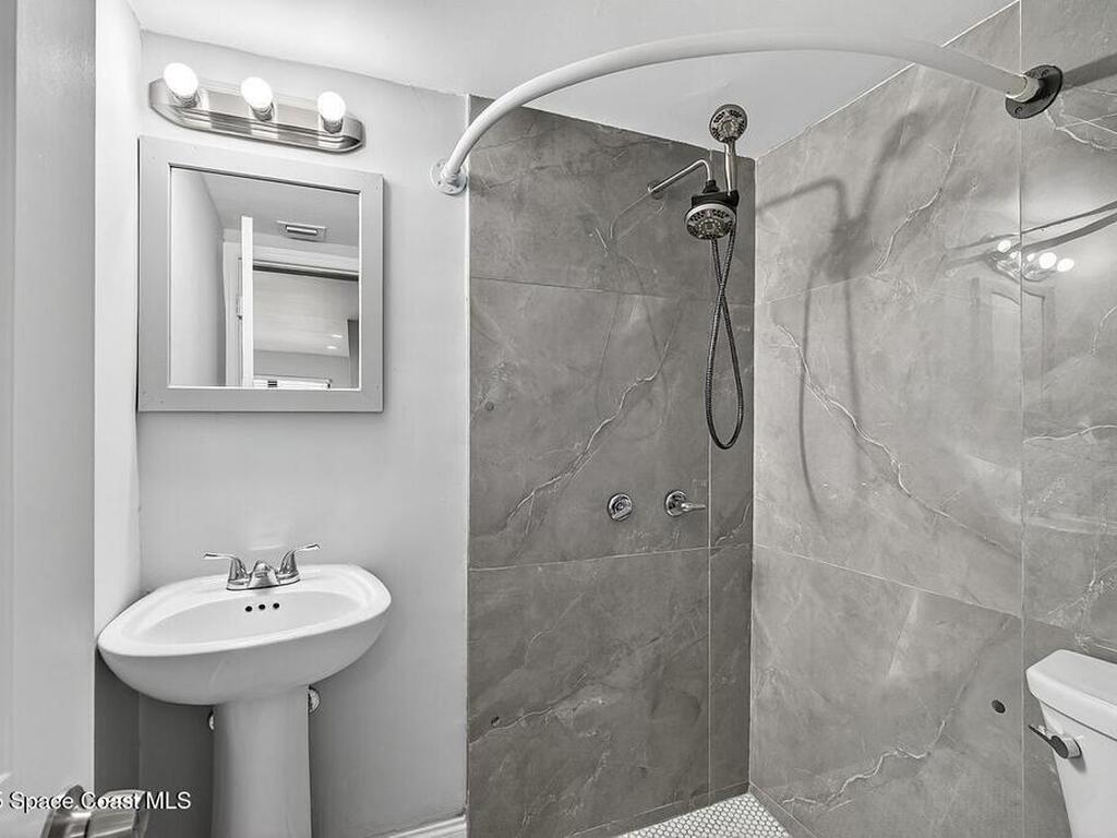 805 36th Avenue, Vero Beach, FL 32960