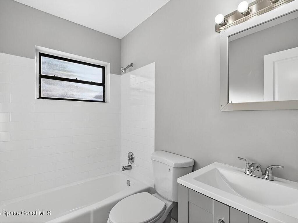 805 36th Avenue, Vero Beach, FL 32960