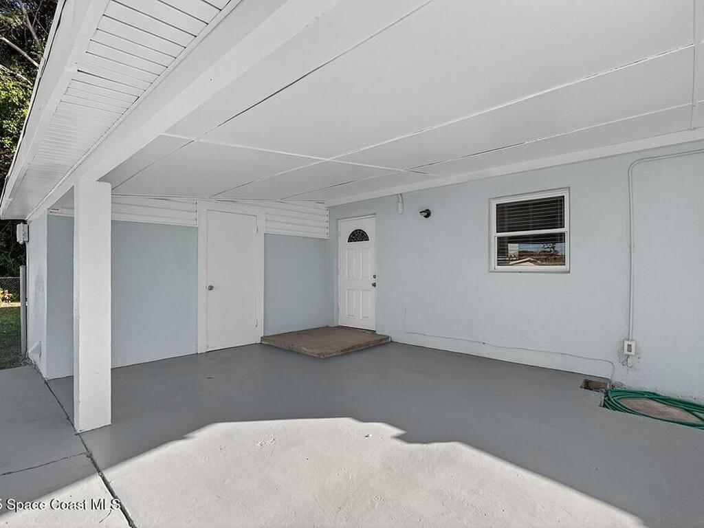 805 36th Avenue, Vero Beach, FL 32960