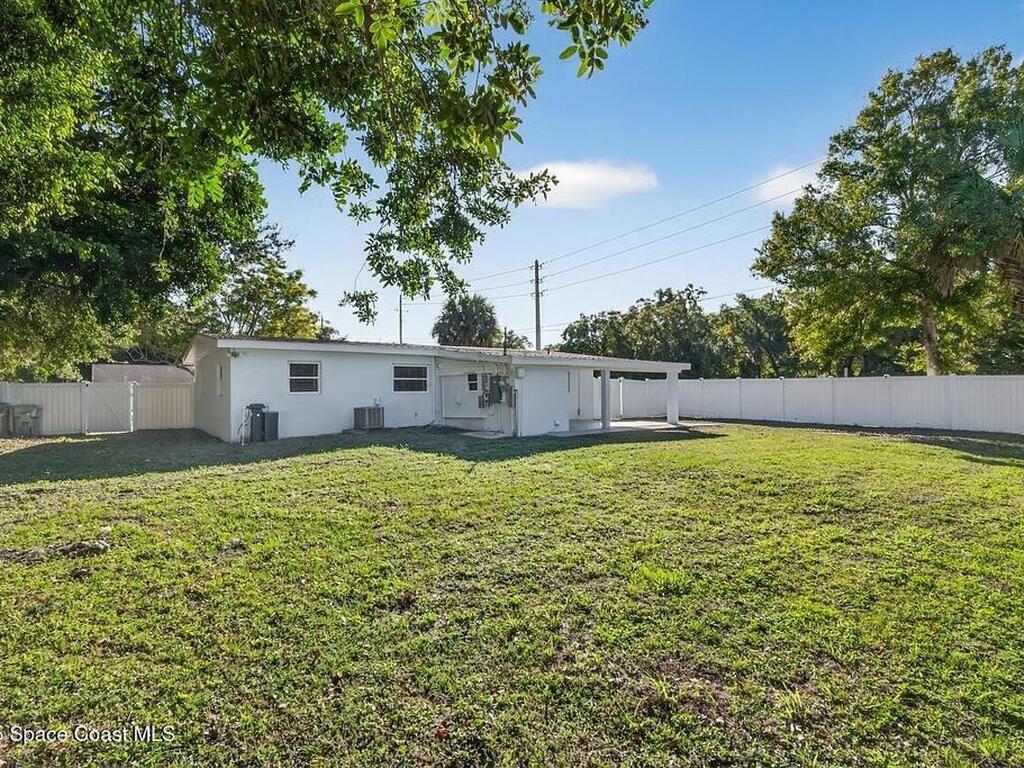 805 36th Avenue, Vero Beach, FL 32960