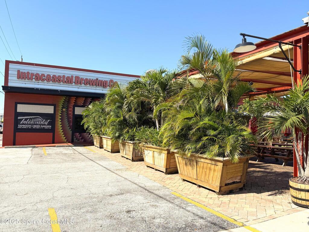 1437 Pineapple Avenue, Melbourne, FL 32935