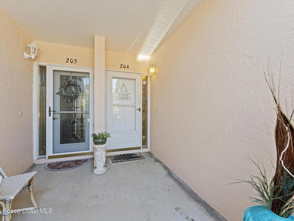 135 Escambia Lane, Cocoa Beach, FL 32931