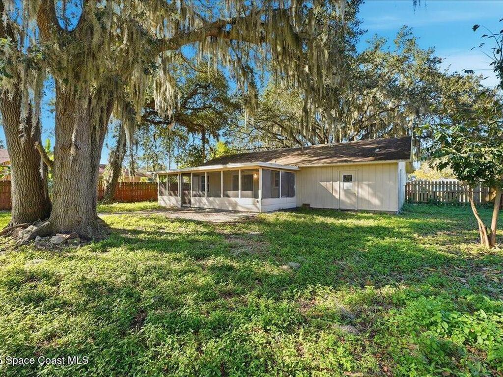 7245 Grissom Parkway, Cocoa, FL 32927