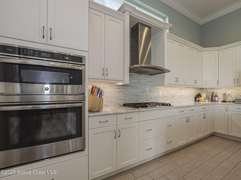 395 Sapphire Way, Vero Beach, FL 32968