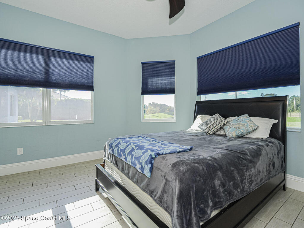 395 Sapphire Way, Vero Beach, FL 32968