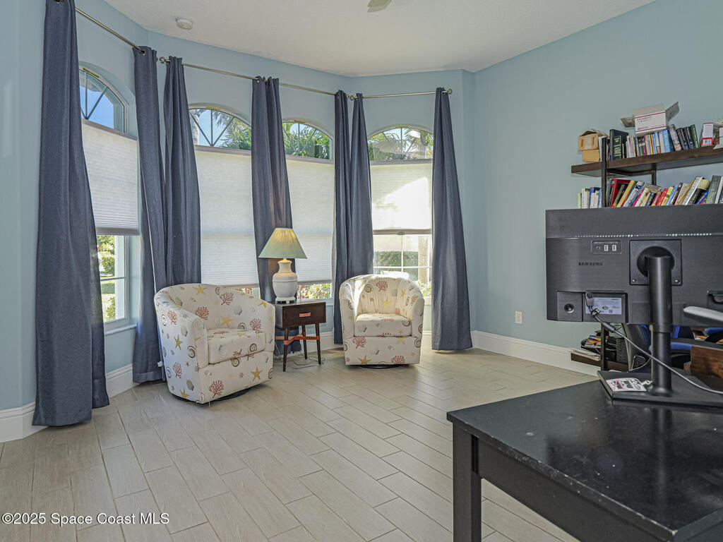 395 Sapphire Way, Vero Beach, FL 32968