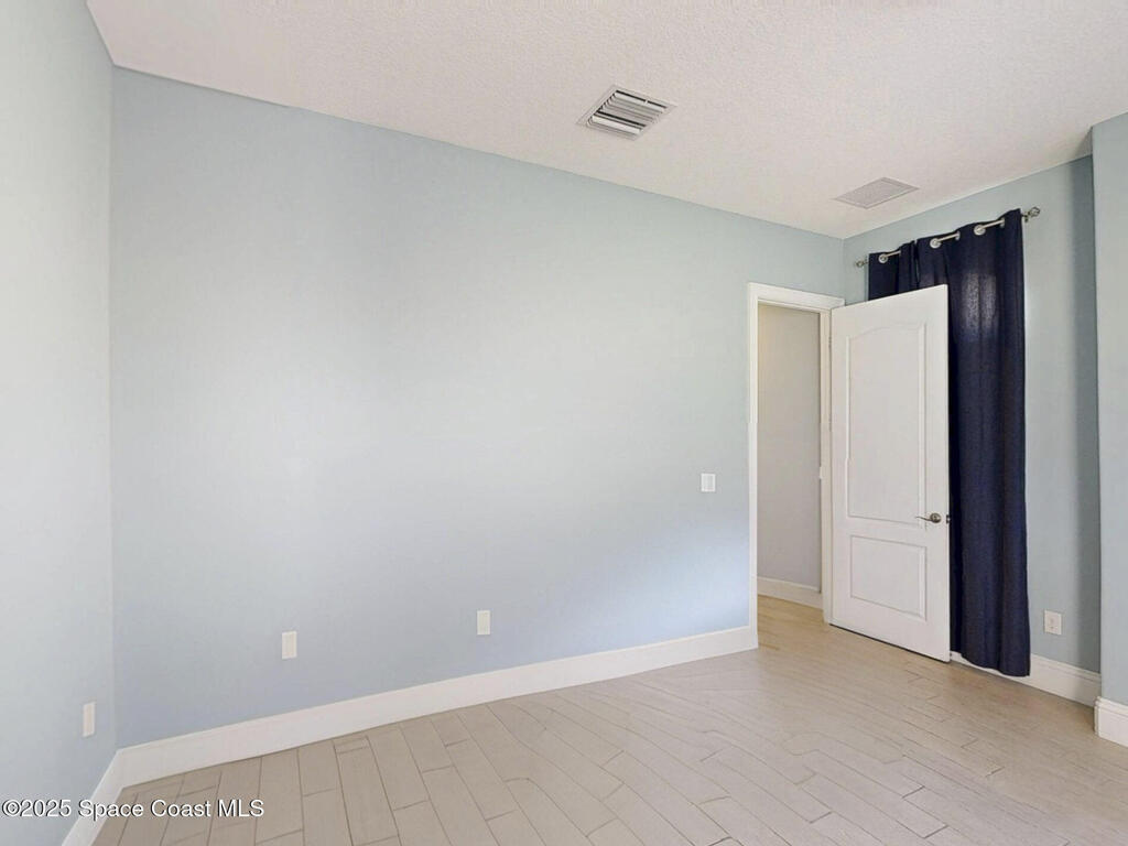 395 Sapphire Way, Vero Beach, FL 32968