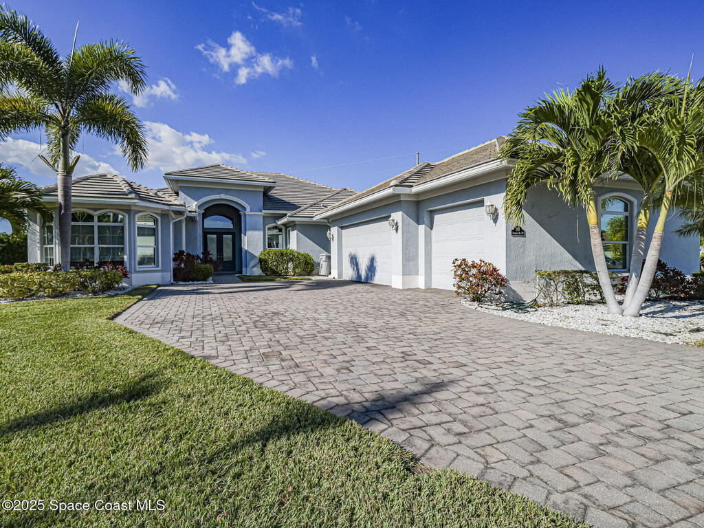 395 Sapphire Way, Vero Beach, FL 32968