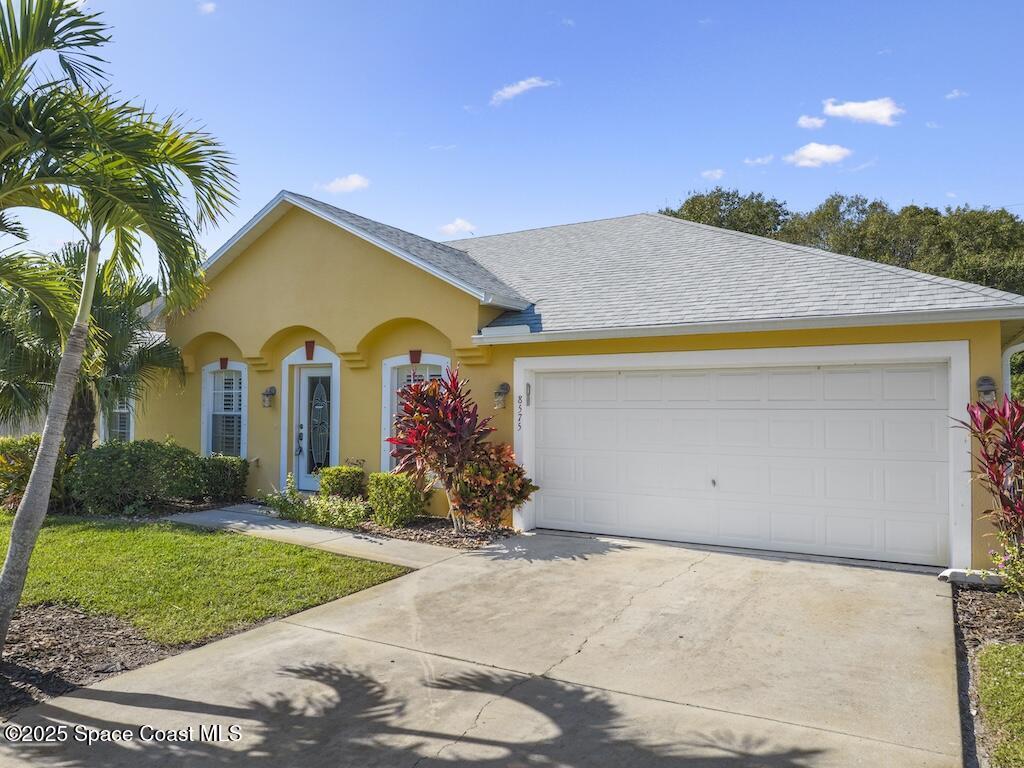 8575 105th Court, Vero Beach, FL 32967