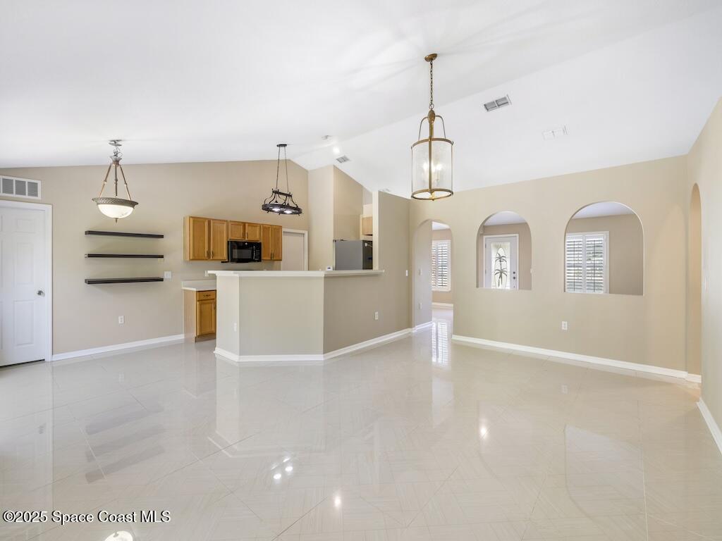 8575 105th Court, Vero Beach, FL 32967