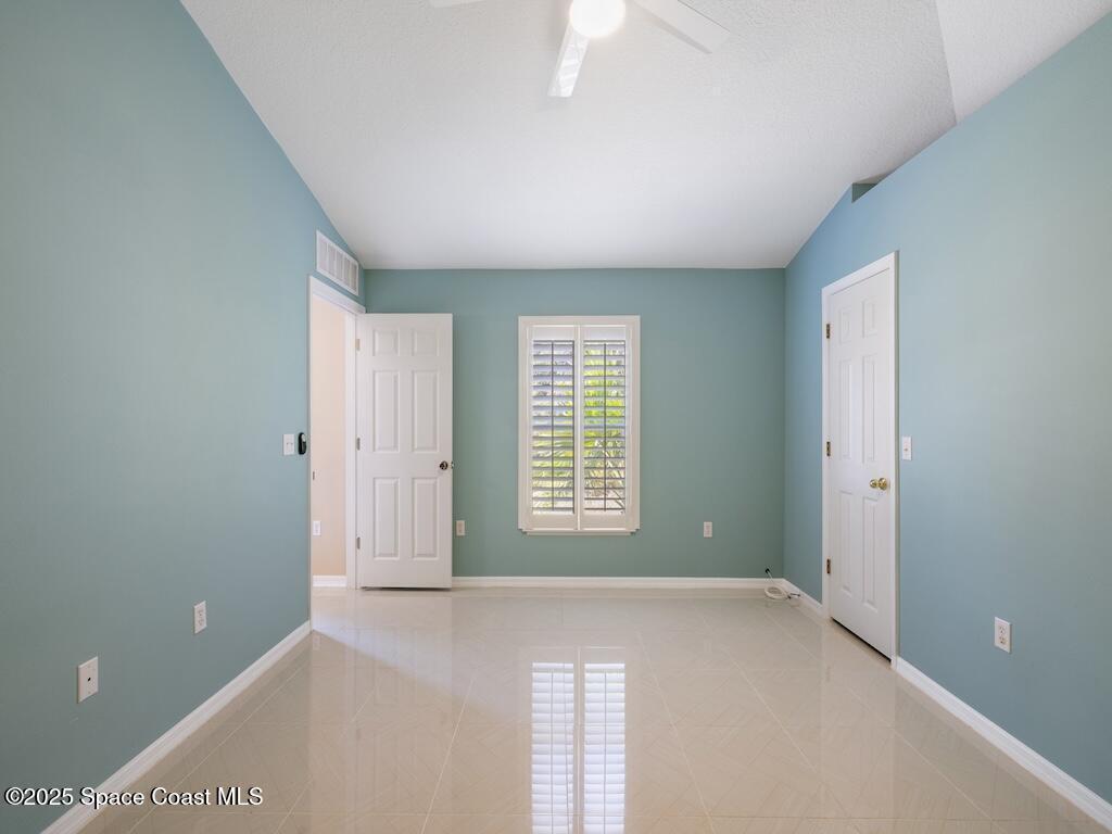 8575 105th Court, Vero Beach, FL 32967