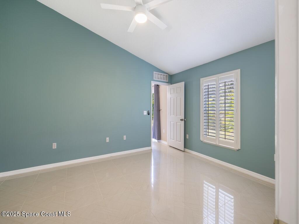 8575 105th Court, Vero Beach, FL 32967