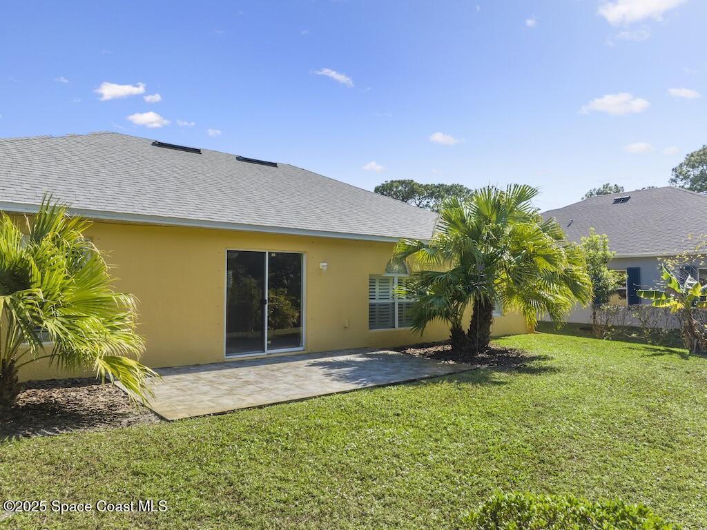 8575 105th Court, Vero Beach, FL 32967