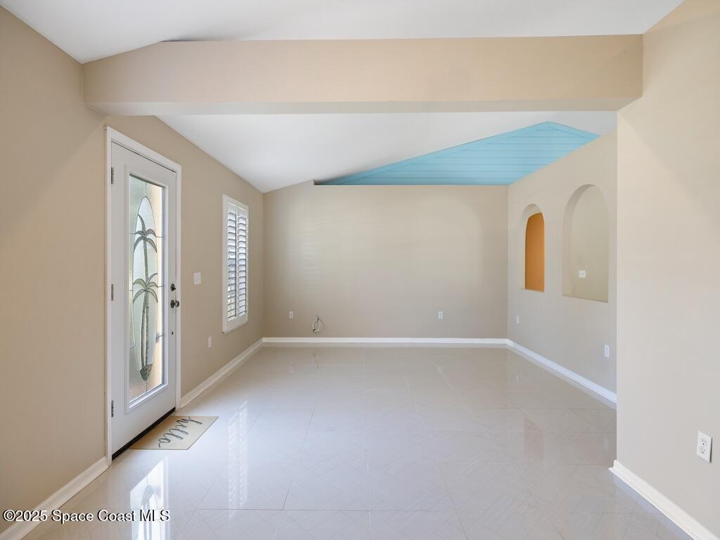 8575 105th Court, Vero Beach, FL 32967