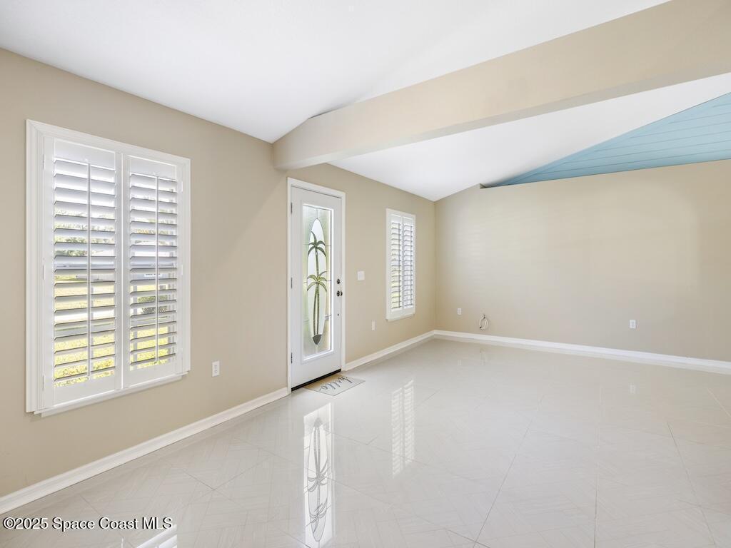 8575 105th Court, Vero Beach, FL 32967