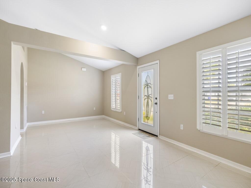 8575 105th Court, Vero Beach, FL 32967