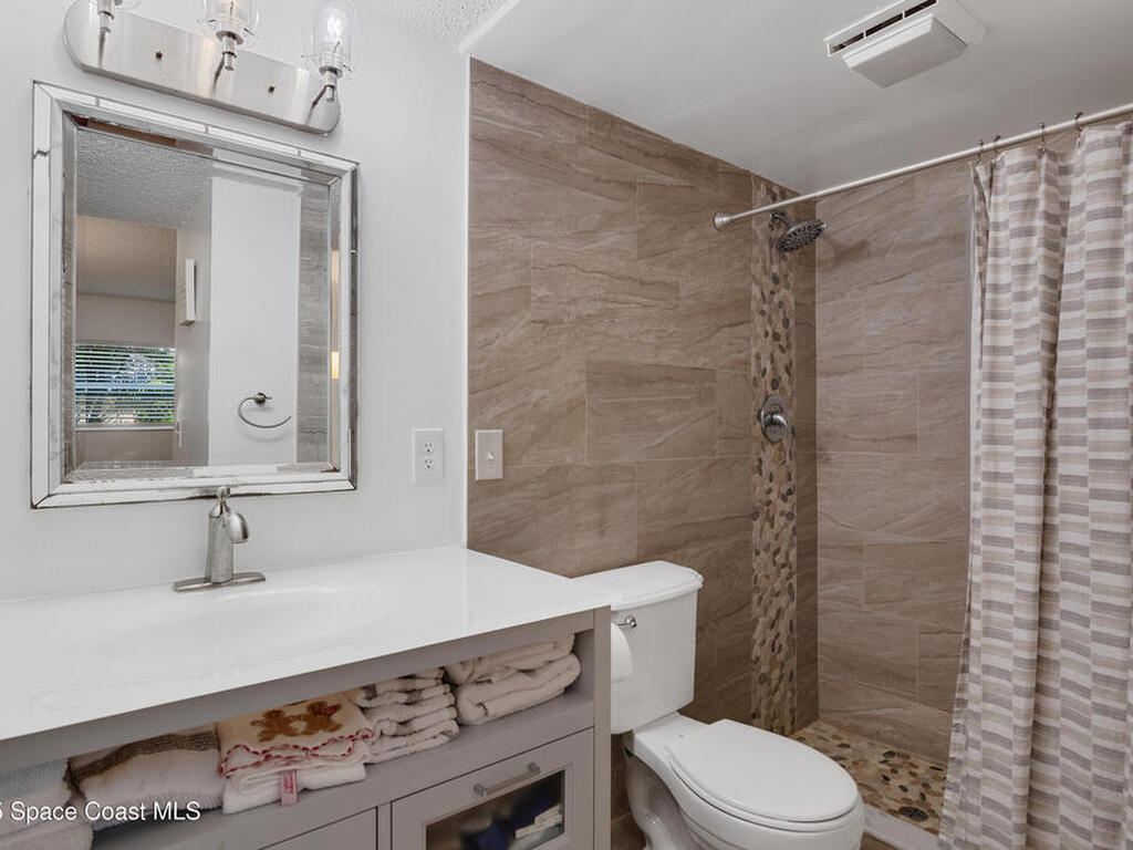 1166 6th Avenue, Vero Beach, FL 32960