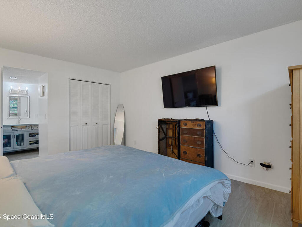 1166 6th Avenue, Vero Beach, FL 32960