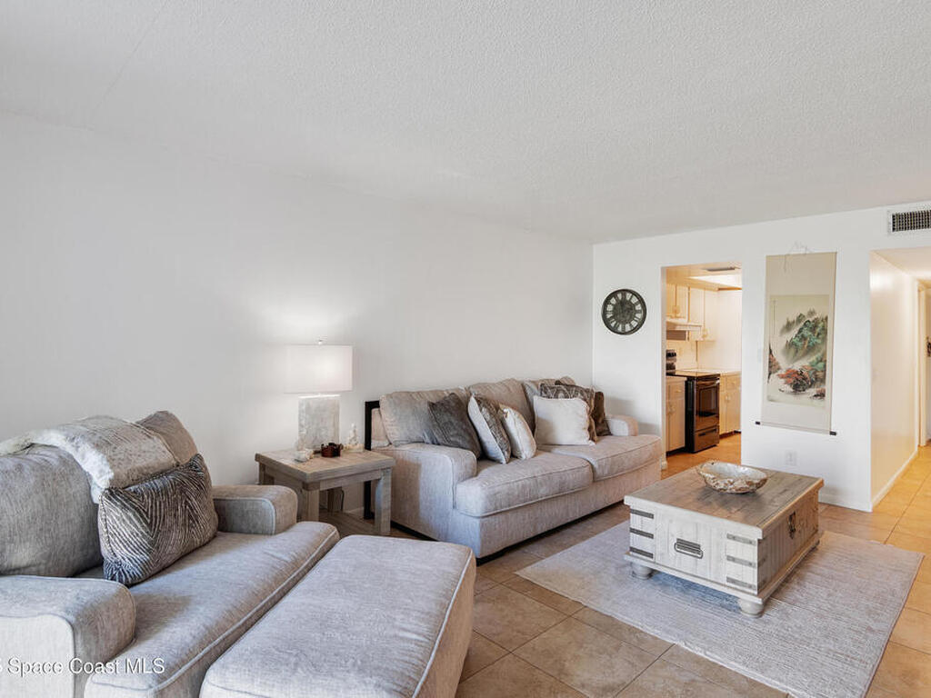 1166 6th Avenue, Vero Beach, FL 32960