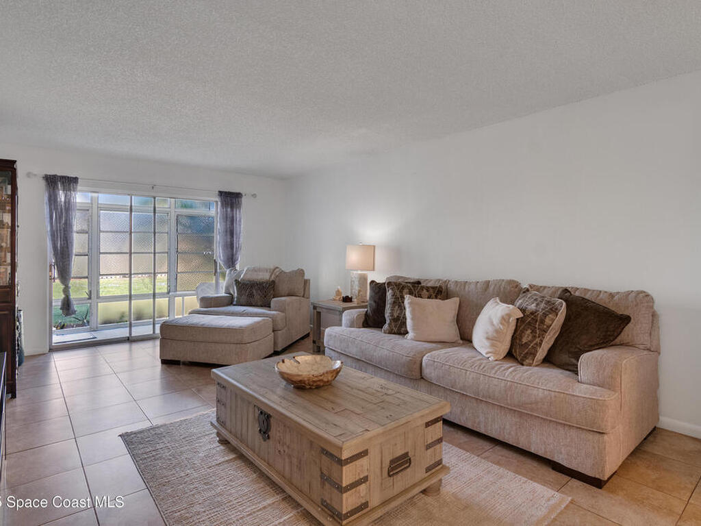 1166 6th Avenue, Vero Beach, FL 32960