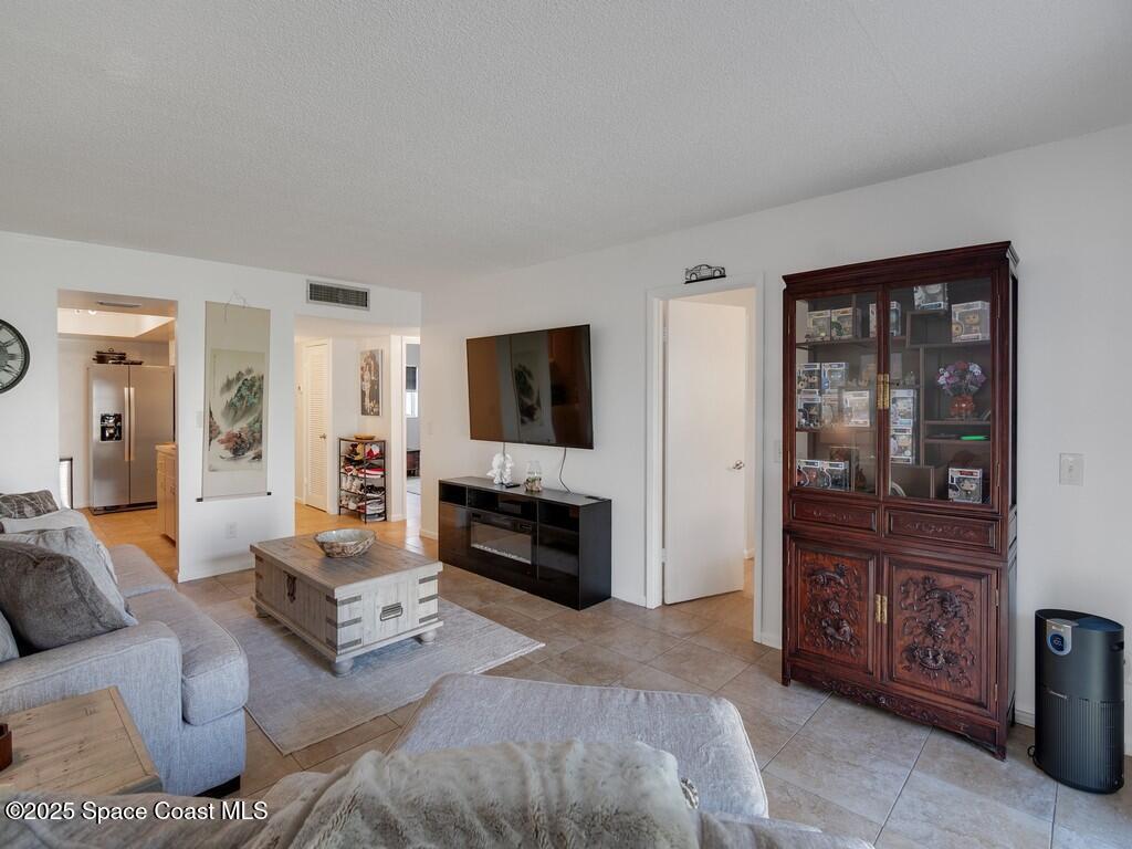 1166 6th Avenue, Vero Beach, FL 32960