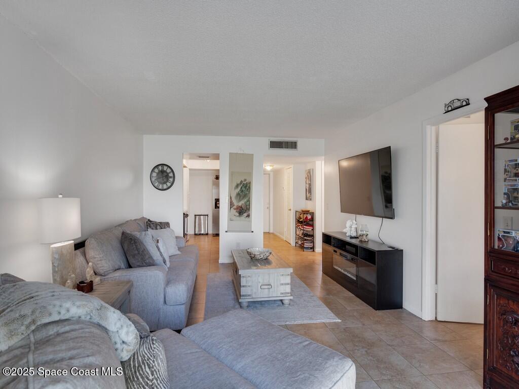 1166 6th Avenue, Vero Beach, FL 32960