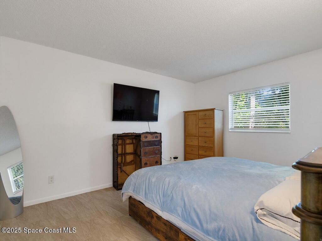 1166 6th Avenue, Vero Beach, FL 32960