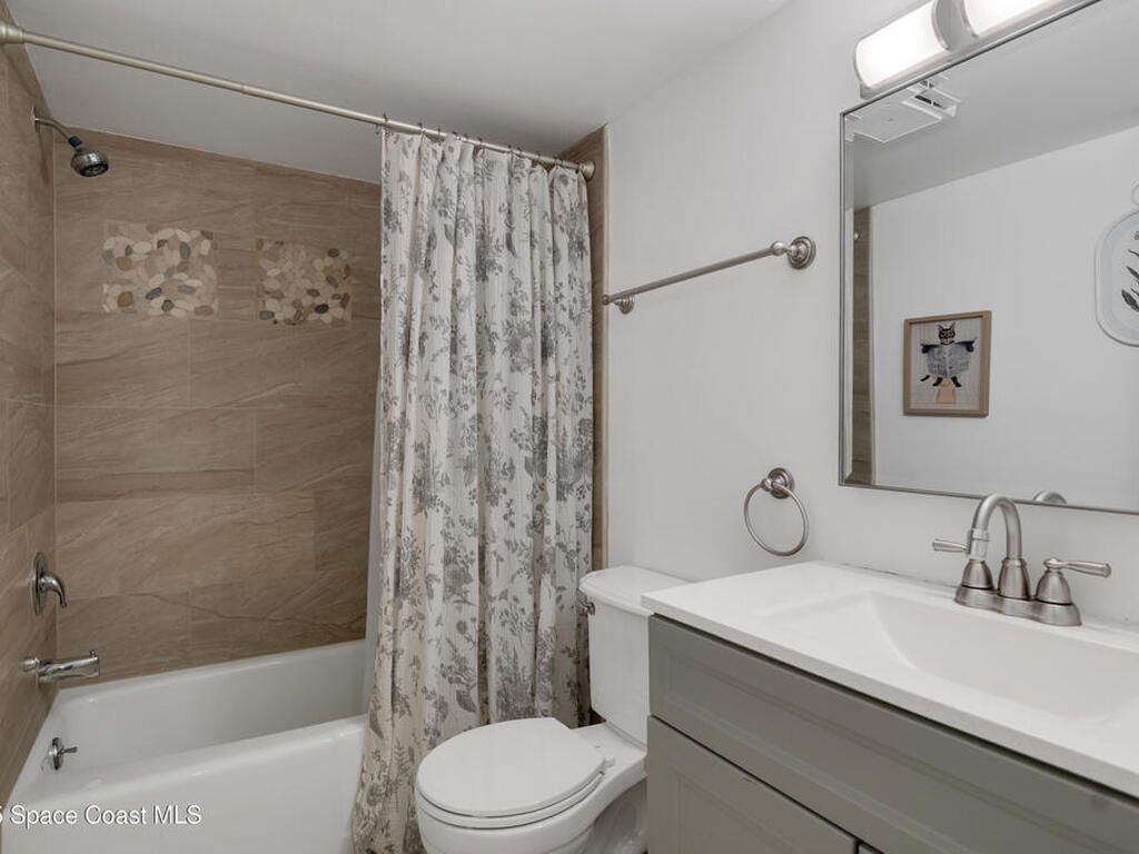 1166 6th Avenue, Vero Beach, FL 32960