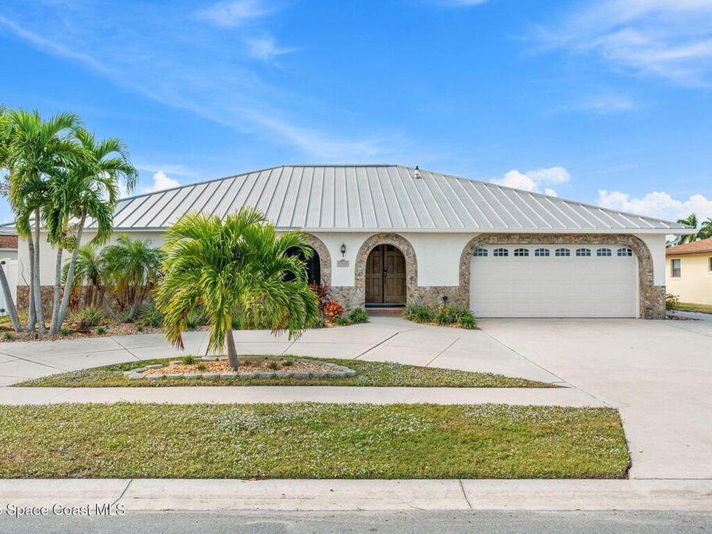 1525 Sykes Creek Drive, Merritt Island, FL 32953