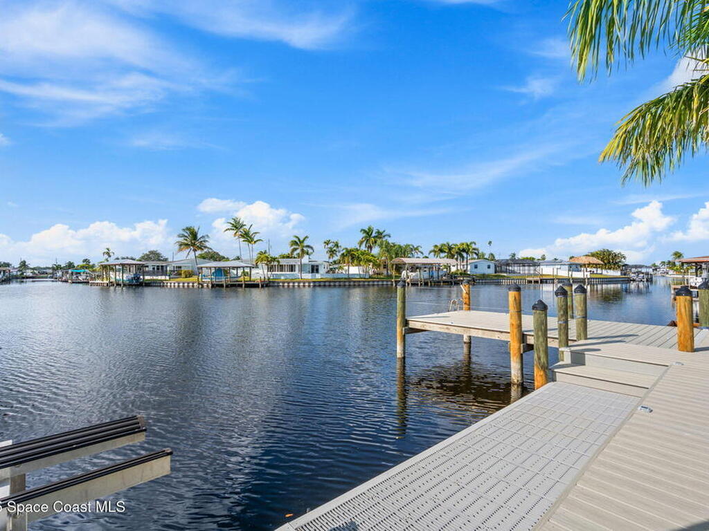 1525 Sykes Creek Drive, Merritt Island, FL 32953