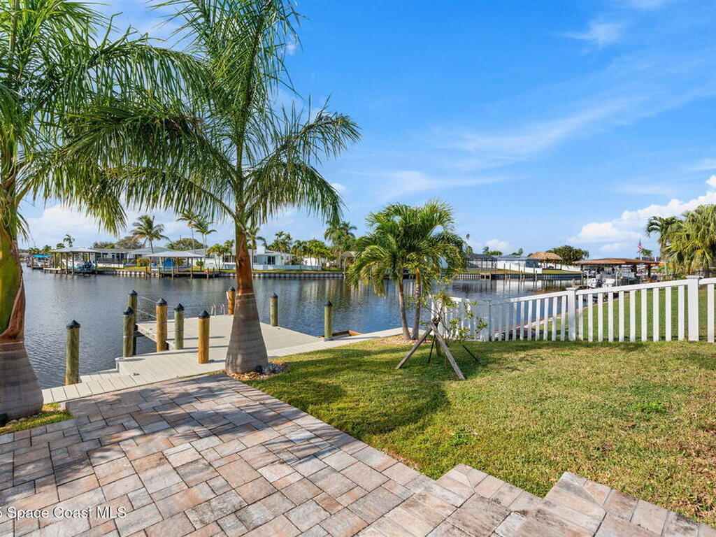 1525 Sykes Creek Drive, Merritt Island, FL 32953