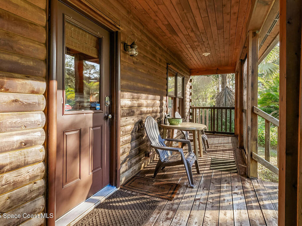 1055 Valkaria Road, Grant-Valkaria, FL 32950