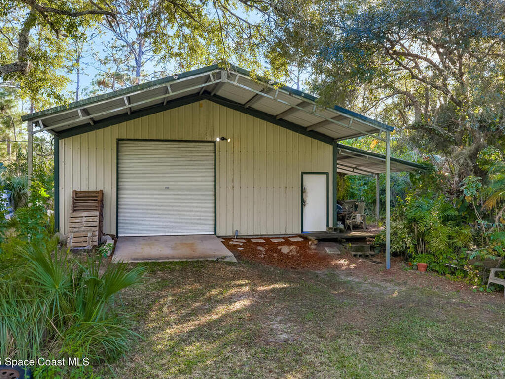 1055 Valkaria Road, Grant-Valkaria, FL 32950