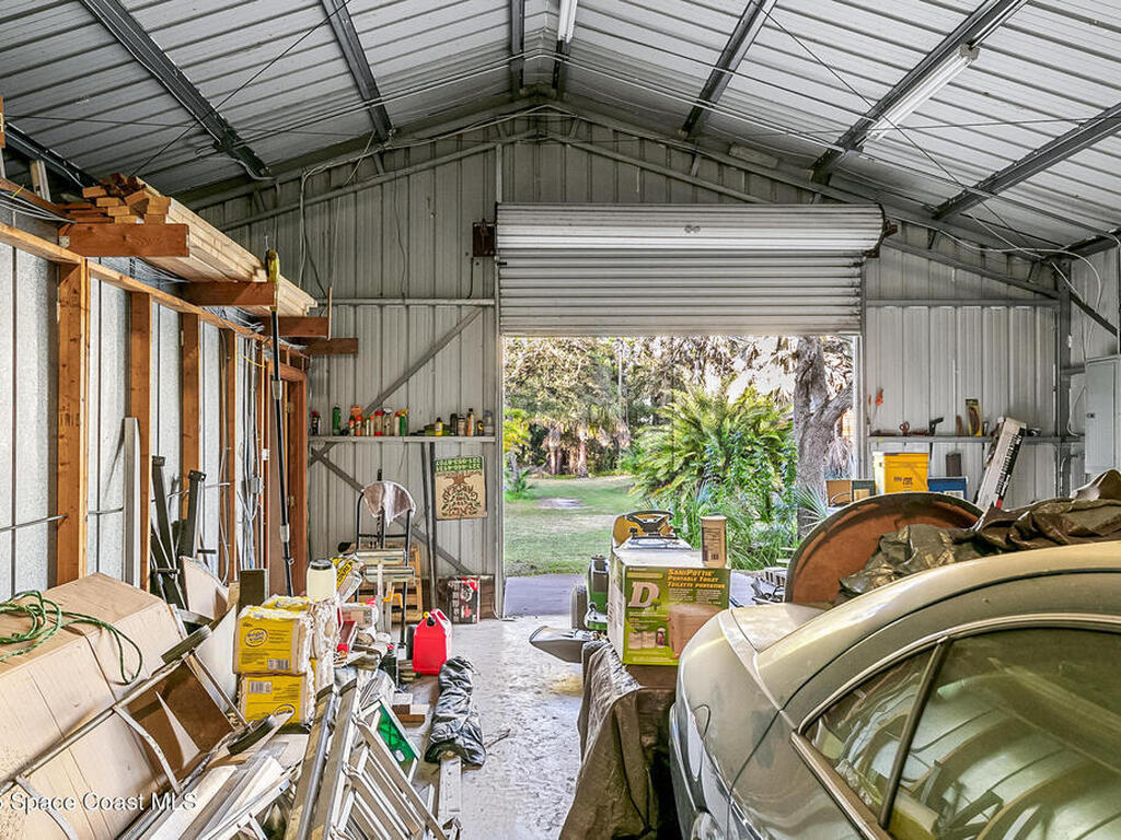 1055 Valkaria Road, Grant-Valkaria, FL 32950