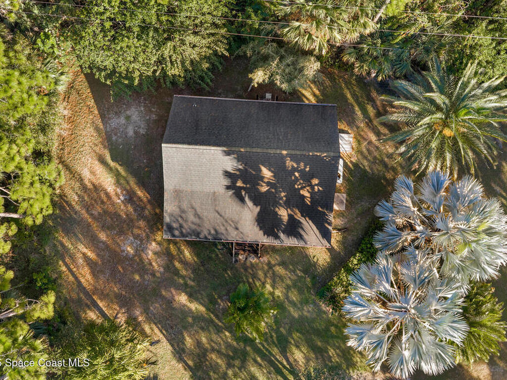 1055 Valkaria Road, Grant-Valkaria, FL 32950