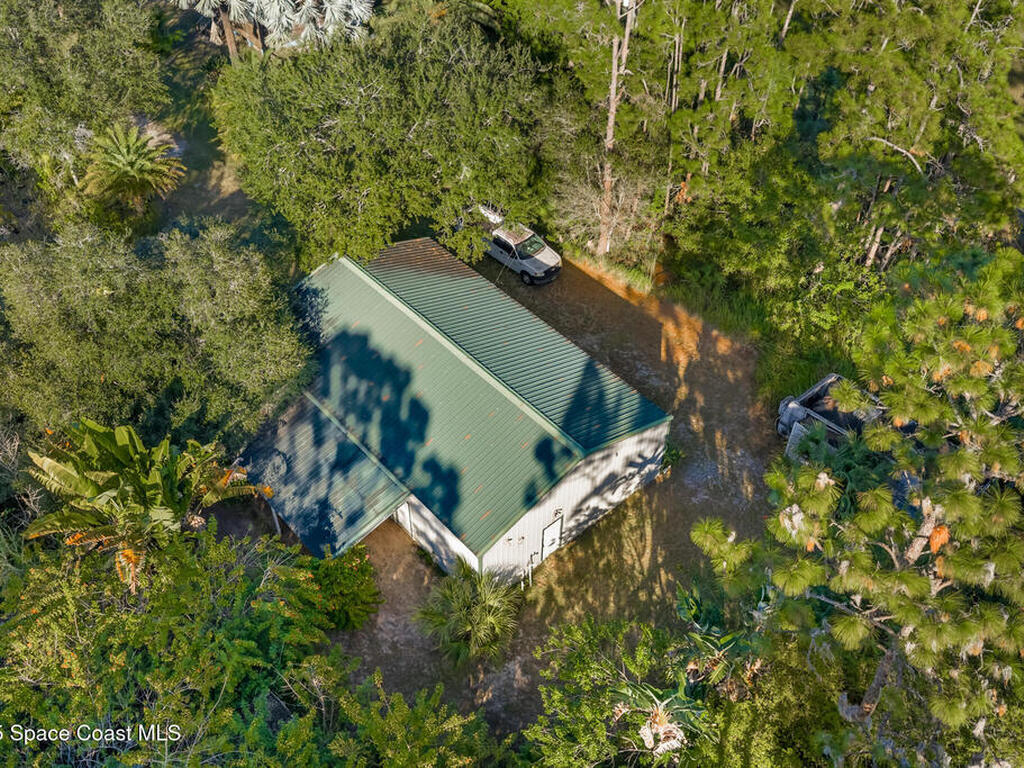 1055 Valkaria Road, Grant-Valkaria, FL 32950