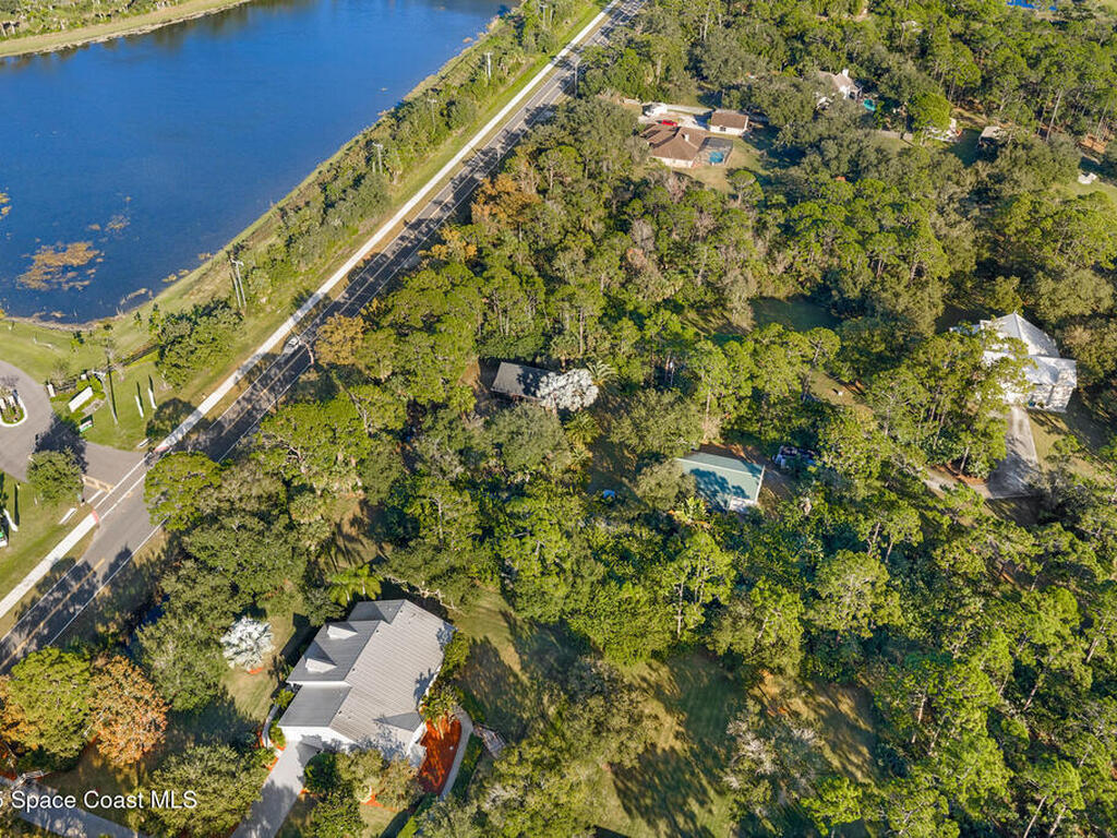 1055 Valkaria Road, Grant-Valkaria, FL 32950