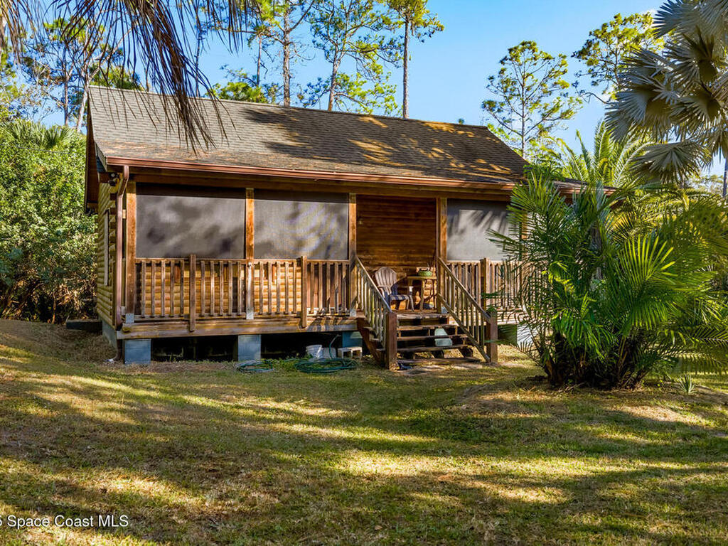 1055 Valkaria Road, Grant-Valkaria, FL 32950