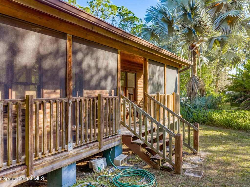 1055 Valkaria Road, Grant-Valkaria, FL 32950