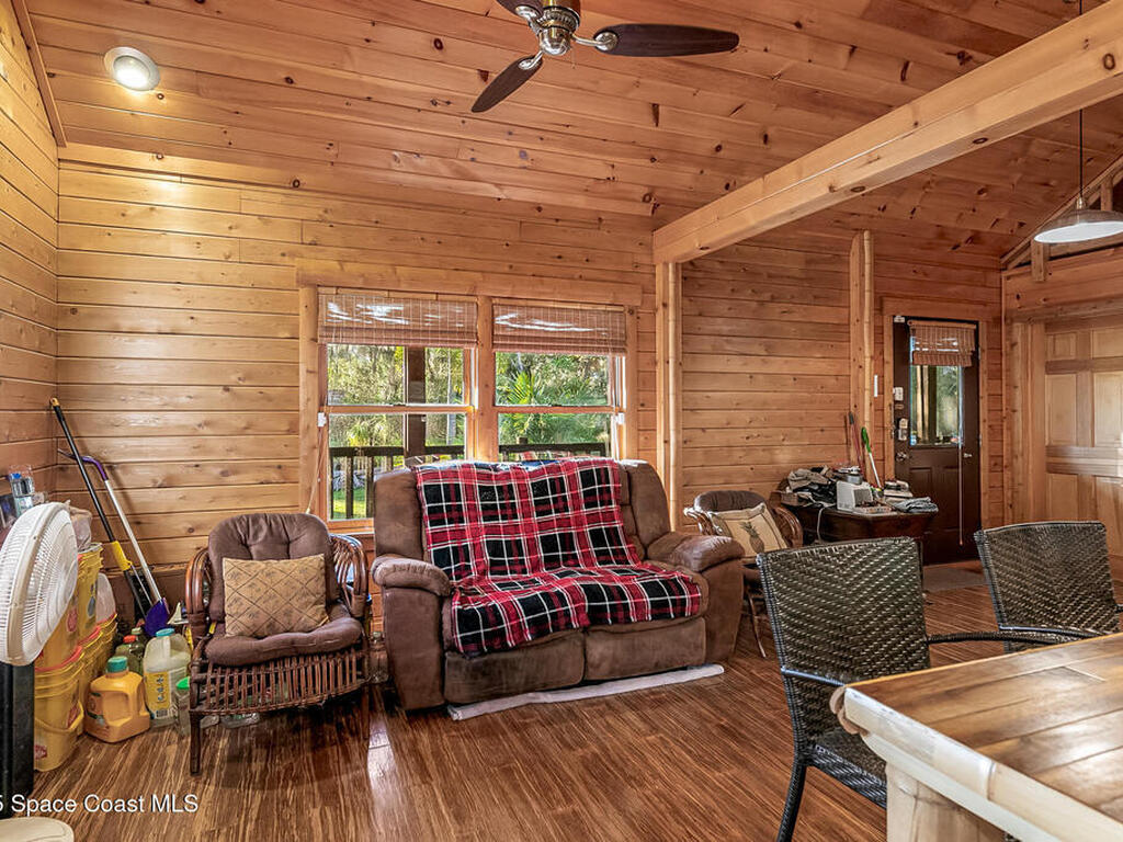 1055 Valkaria Road, Grant-Valkaria, FL 32950