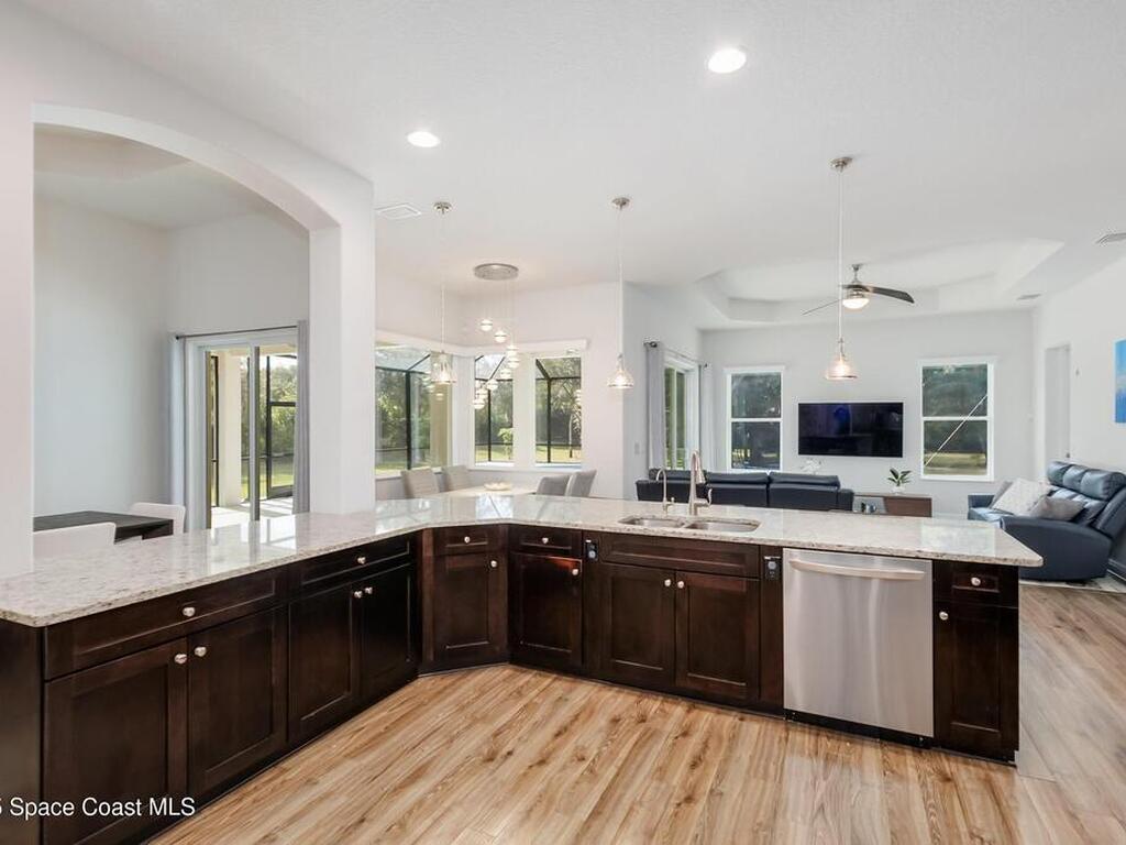 2402 Westhorpe Drive, Malabar, FL 32950